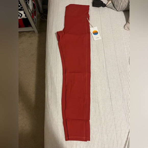 Vuori Pants - VUORI Never Worn Brand New With Tags Women’s Stride Legging Poppy